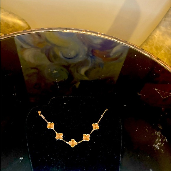 Titanium Gold Clover sparkling Gold Colored Bracelet - Picture 2 of 13